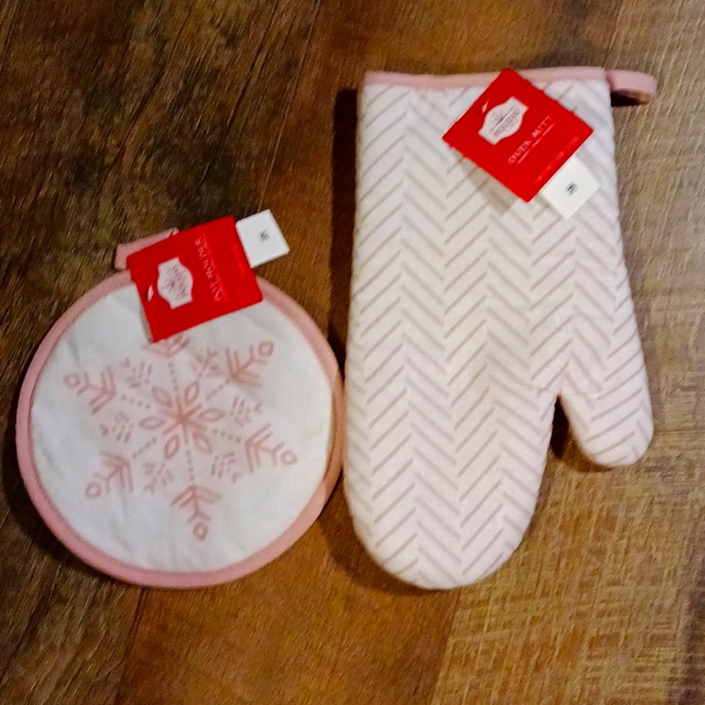 Oven mitt and pot holder set snowflake nwt